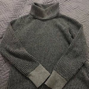 Kokun 💯 % waffle knit cashmere sweater grey/black sz S